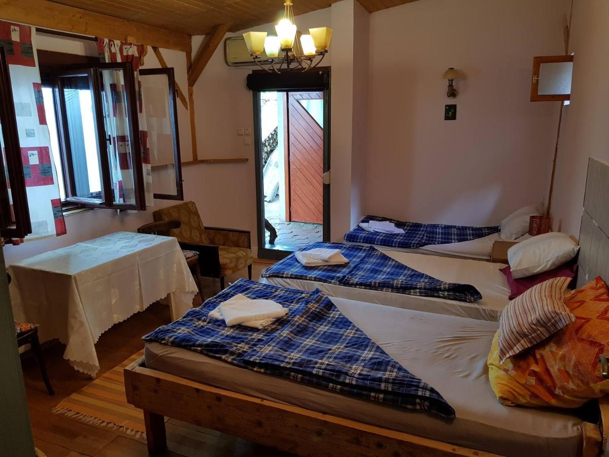 Hompot Accommodation เดวา ภายนอก รูปภาพ