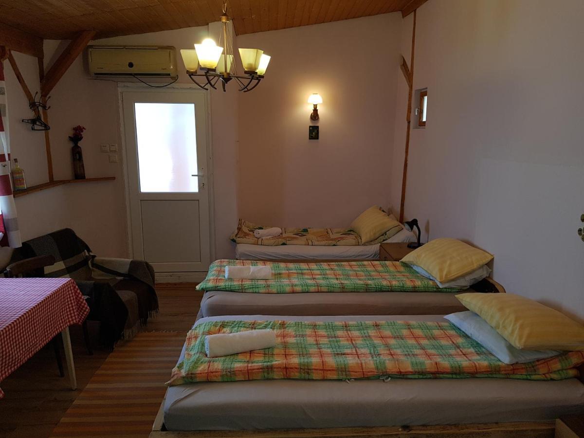 Hompot Accommodation เดวา ภายนอก รูปภาพ